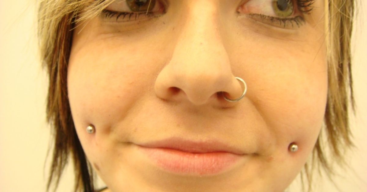 Are Nostril Piercings Supposed to Be Angled