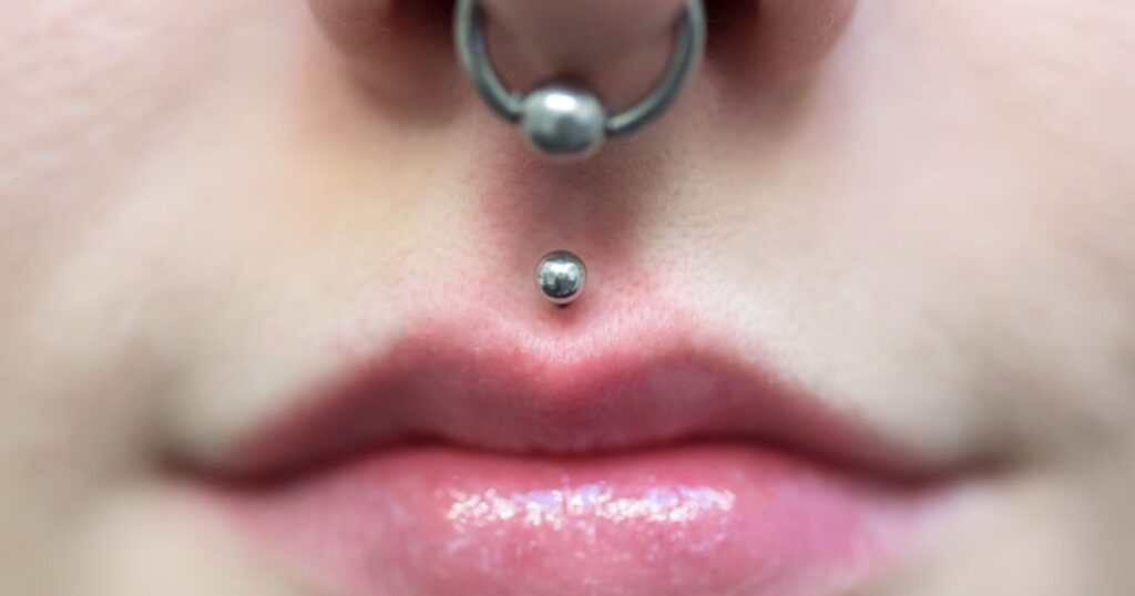 What is a Labret Nose Stud